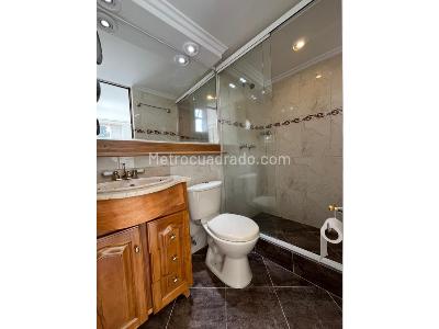Apartamento de 3 alcobas en arriendo en Guaimaro, Envigado, 74 m² · foto 2 de 12