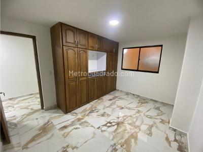 Apartamento en arriendo en Obrero, Envigado · foto 3 de 13