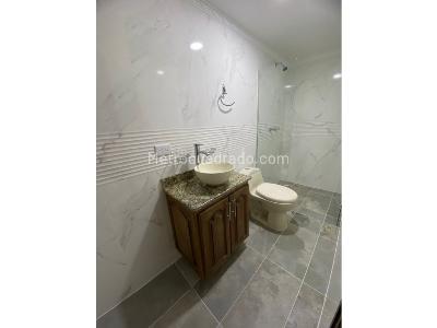 Apartamento en arriendo en Obrero, Envigado · foto 12 de 13