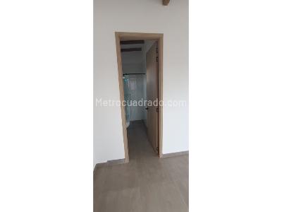 Casa de 5 alcobas en venta en Barro Blanco, Rionegro, 240 m² · foto 4 de 17