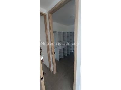 Casa de 5 alcobas en venta en Barro Blanco, Rionegro, 240 m² · foto 8 de 17