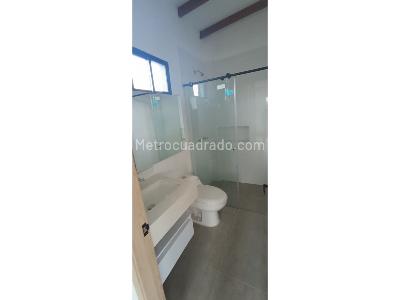 Casa de 5 alcobas en venta en Barro Blanco, Rionegro, 240 m² · foto 13 de 17