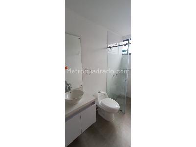 Casa de 5 alcobas en venta en Barro Blanco, Rionegro, 240 m² · foto 14 de 17