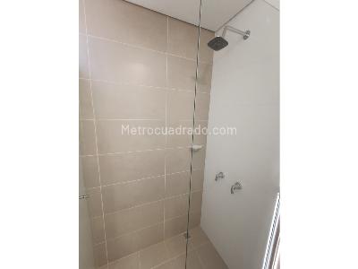 Apartamento de 3 alcobas en venta en Loma De San Jose, Sabaneta, 68 m² · foto 4 de 17