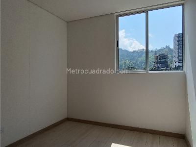 Apartamento de 3 alcobas en venta en Loma De San Jose, Sabaneta, 68 m² · foto 5 de 17