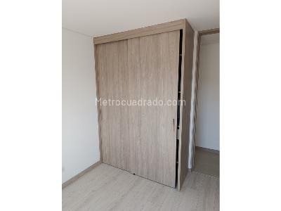 Apartamento de 3 alcobas en venta en Loma De San Jose, Sabaneta, 68 m² · foto 7 de 17