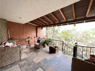 Casa de 4 alcobas en venta en El Dorado, Envigado, 300 m² · foto 2 de 20