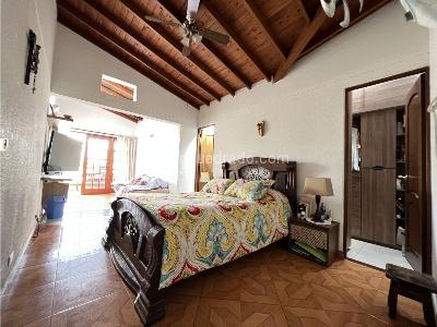 Casa de 4 alcobas en venta en El Dorado, Envigado, 300 m² · foto 15 de 20