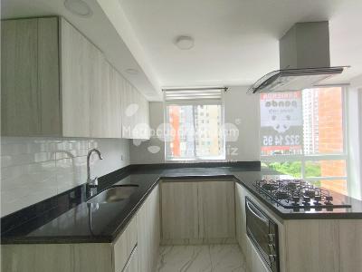 Apartamento de 3 alcobas en venta en Maria Auxiliadora, Sabaneta, 55 m² · foto 2 de 10