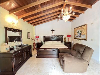 Casa de 5 alcobas en venta en La Doctora, Sabaneta, 400 m² · foto 8 de 20
