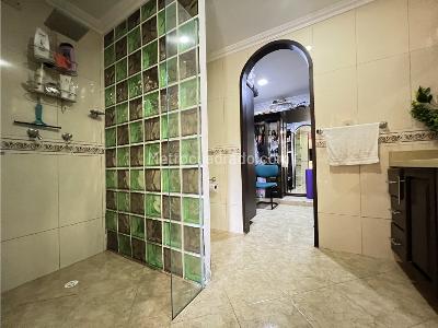 Casa de 5 alcobas en venta en La Doctora, Sabaneta, 400 m² · foto 10 de 20