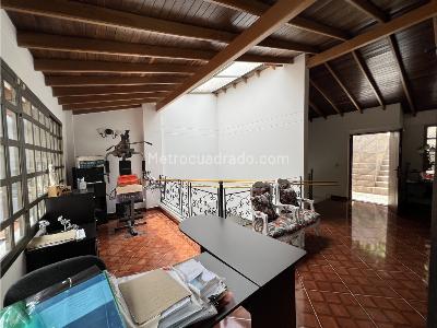 Casa de 5 alcobas en venta en La Doctora, Sabaneta, 400 m² · foto 15 de 20