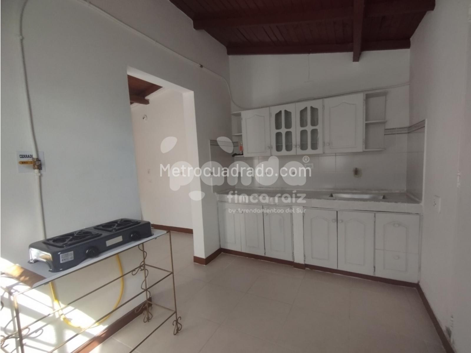 Arriendo de Apartaestudio en San jose Envigado 98M5194861