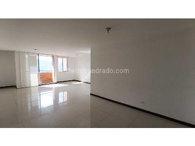 Apartamento en arriendo en Las Cometas, Envigado · foto 2 de 17