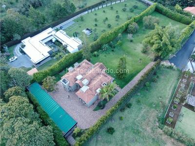 Casa de 5 alcobas en venta en Llano Grande, Rionegro · foto 3 de 20