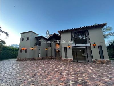 Casa de 5 alcobas en venta en Llano Grande, Rionegro · foto 5 de 20