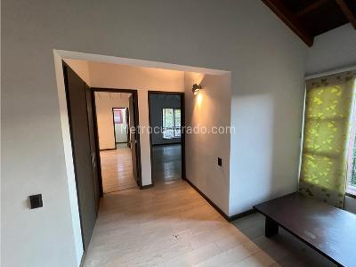 Casa de 5 alcobas en venta en Llano Grande, Rionegro · foto 18 de 20