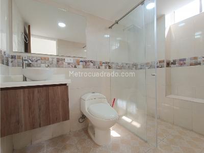 Apartamento de 3 alcobas en venta en Laureles, Medellín, 130 m² · foto 11 de 14