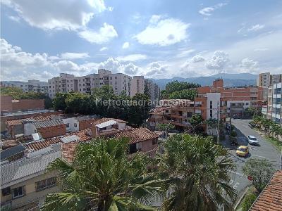Apartamento de 3 alcobas en venta en Laureles, Medellín, 130 m² · foto 14 de 14