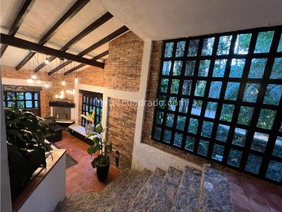 Casa de 3 alcobas en venta en El Chingui, Envigado, 540 m² · foto 9 de 20