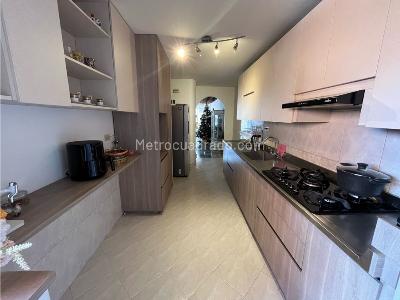 Apartamento en venta en Laureles, Medellín · foto 3 de 15