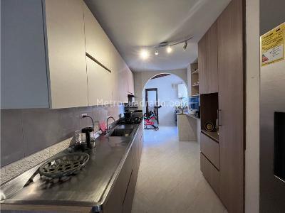 Apartamento en venta en Laureles, Medellín · foto 4 de 15