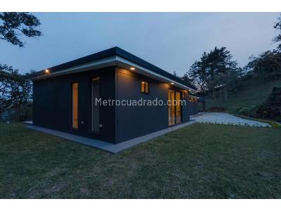 Casa de 3 alcobas en venta en Sajonia, Rionegro, 253 m² · foto 4 de 20
