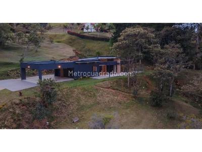 Casa de 3 alcobas en venta en Sajonia, Rionegro, 253 m² · foto 19 de 20