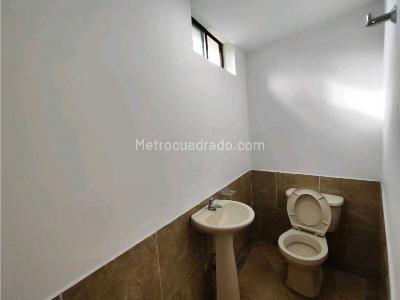 Casa de 5 alcobas en venta en El Escobero, Envigado, 698 m² · foto 3 de 20