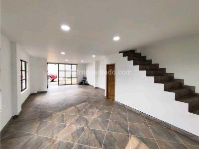Casa de 5 alcobas en venta en El Escobero, Envigado, 698 m² · foto 4 de 20