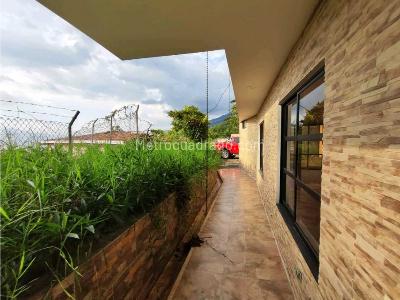 Casa de 5 alcobas en venta en El Escobero, Envigado, 698 m² · foto 5 de 20