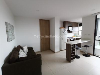 Apartamento de 2 alcobas en venta en Barro Blanco, Rionegro, 67 m² · foto 2 de 18