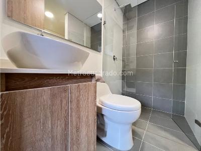 Apartamento en venta en Loma Del Escobero, Envigado · foto 2 de 12