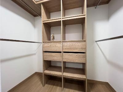 Apartamento en venta en Loma Del Escobero, Envigado · foto 4 de 12