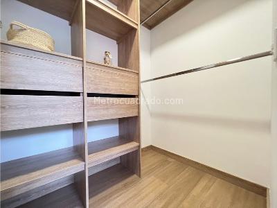 Apartamento en venta en Loma Del Escobero, Envigado · foto 6 de 12