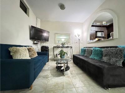 Casa de 3 alcobas en venta en San Marcos, Envigado, 153 m² · foto 2 de 10