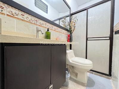 Casa de 3 alcobas en venta en San Marcos, Envigado, 153 m² · foto 7 de 10