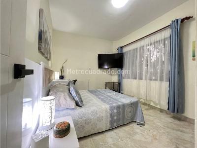 Casa de 3 alcobas en venta en San Marcos, Envigado, 153 m² · foto 10 de 10