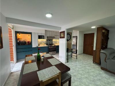 Apartamento de 3 alcobas en venta en La Frontera, Medellín, 98 m² · foto 9 de 18