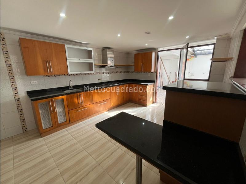 Casa en Arriendo, Villagrande, Envigado - 5