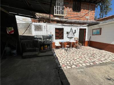 Casa de 5 alcobas en venta en El Salado, Envigado, 1000 m² · foto 19 de 20