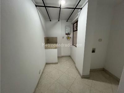 Apartamento en venta en Asturias, Itagüí · foto 3 de 12