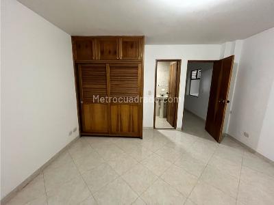 Apartamento en venta en Asturias, Itagüí · foto 10 de 12