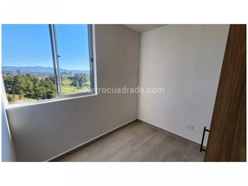 3BR Apartment in Alto Bonito (50 m²) - 3