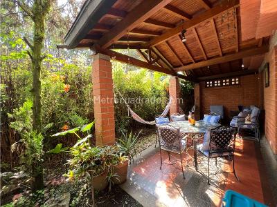 Casa de 4 alcobas en venta en El Tesoro, Medellín, 270 m² · foto 12 de 20