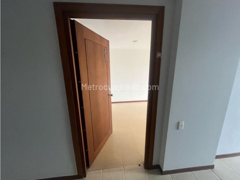 Apartamento Acogedor de 4 Alcobas en El Poblado - 3