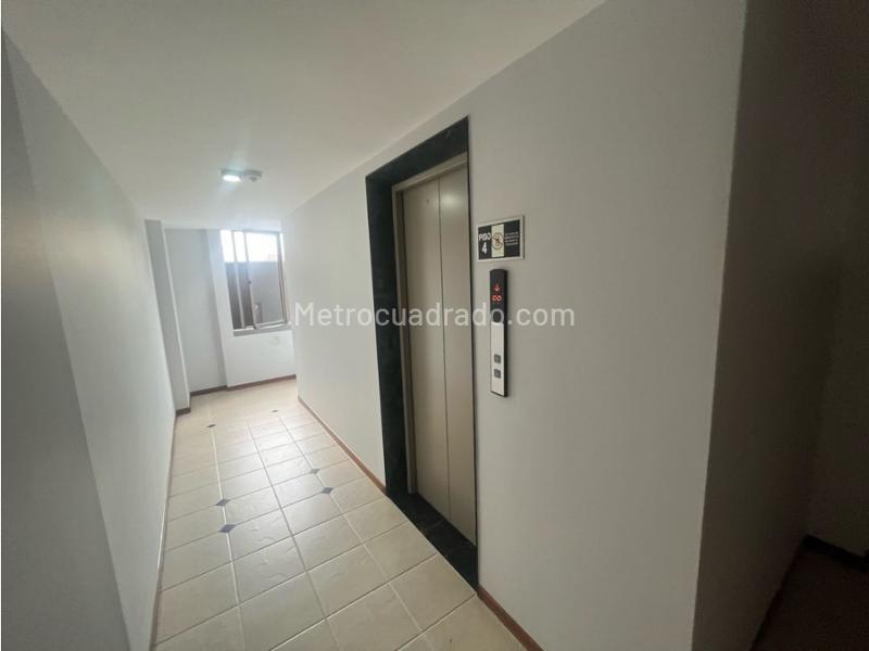 Apartamento Acogedor de 4 Alcobas en El Poblado - 4