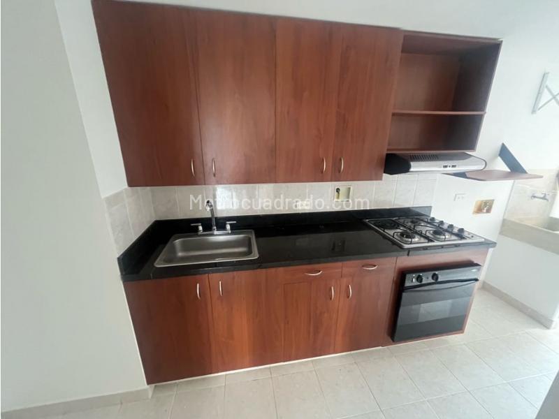 Apartamento Acogedor de 4 Alcobas en El Poblado - 8
