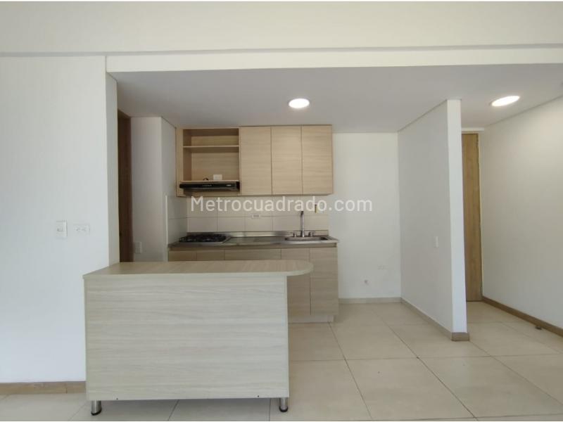 3BR Apartment in Barro Blanco (66 m²) - 3