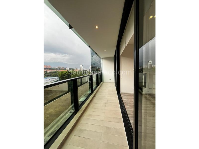 Apartamento Hermoso de 2 Alcobas en El Poblado